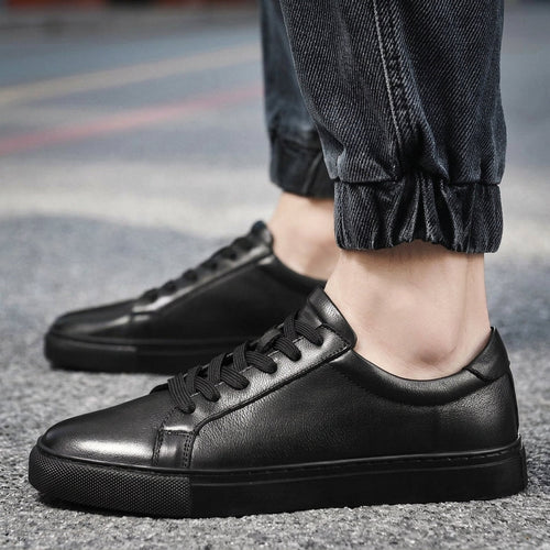 Men's Leather-Look Low-Top Trainers - Lace-Up Plain Toe - Black, worn on foot